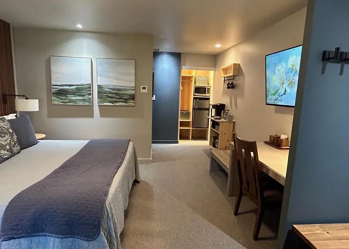 Discovery Inn